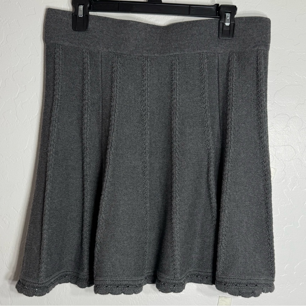 🧵 Cabi Gray Knit Flare Skirt Medium 100% Cotton Fit & Flare Scallop Hem Boho
